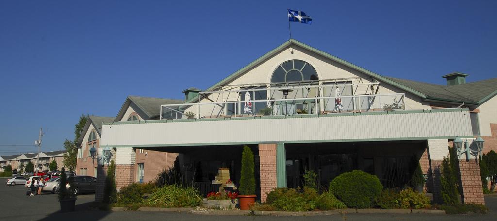 Hotel Travelodge By Wyndham Victoriaville Exterior foto